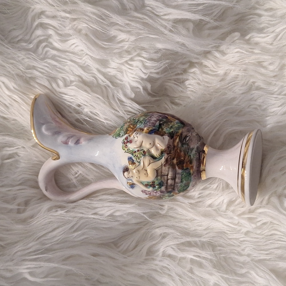 Capodimonte Ewer Vase with Cherubs